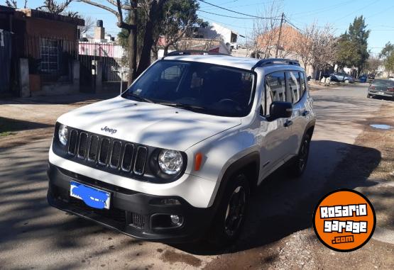Camionetas - Jeep Renegade sport 2017 Nafta 87900Km - En Venta
