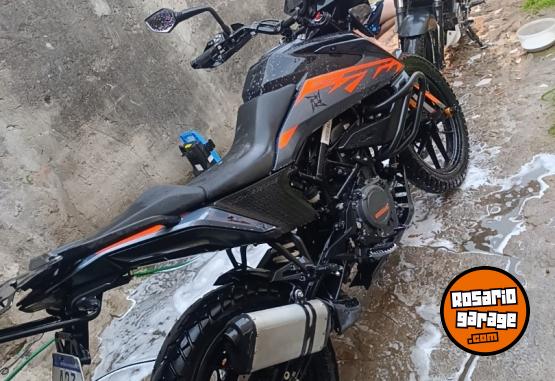 Motos - Ktm 390 adventure 2025 Nafta 8000Km - En Venta