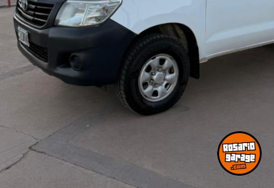 Camionetas - Toyota Cabina simple 2014 Diesel 270000Km - En Venta