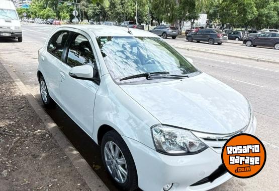 Autos - Toyota Etios xls 1.5 2016 Nafta 107000Km - En Venta