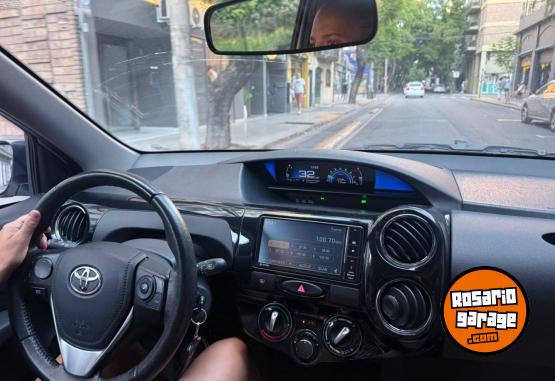 Autos - Toyota Etios xls 1.5 2016 Nafta 107000Km - En Venta