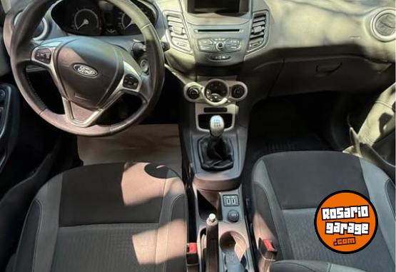 Autos - Ford Fiesta SE plus 2018 2018 Nafta 87000Km - En Venta