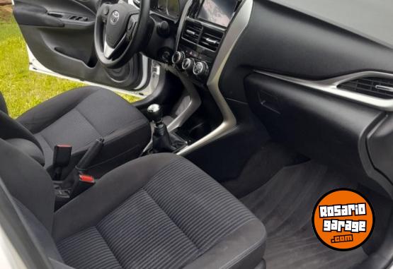 Autos - Toyota YARIS XS 1.5 2021 Nafta 79000Km - En Venta