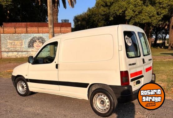 Utilitarios - Peugeot Partner 2009 Diesel 335000Km - En Venta
