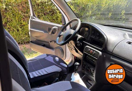 Utilitarios - Peugeot Partner 2009 Diesel 335000Km - En Venta