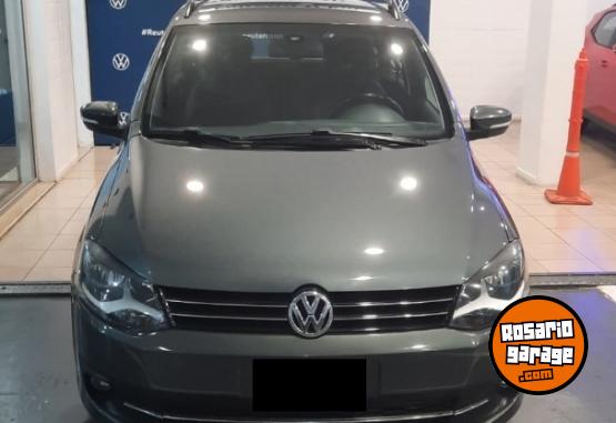 Autos - Volkswagen SURAN 1.6 HIGHLINE 2014 Nafta 125000Km - En Venta