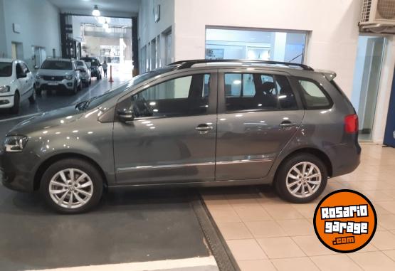 Autos - Volkswagen SURAN 1.6 HIGHLINE 2014 Nafta 125000Km - En Venta