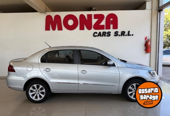 Autos - Volkswagen Voyage Highline 2017 Nafta 133000Km - En Venta