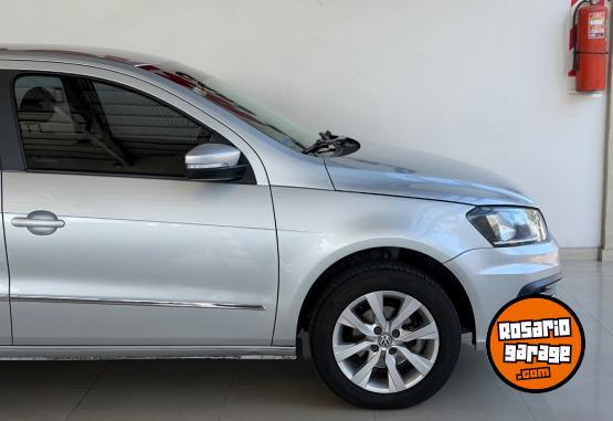 Autos - Volkswagen Voyage Highline 2017 Nafta 133000Km - En Venta