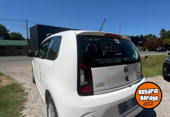 Autos - Volkswagen HIGH UP 1.0MPI 2017 Nafta  - En Venta