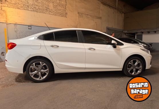 Autos - Chevrolet Cruze Premier 2022 Nafta 55000Km - En Venta