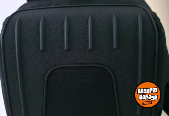 Electr�nica - Bolso Lowepro Adventure SH 140 II para c�mara y lente - En Venta