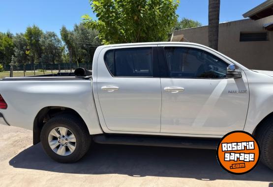 Camionetas - Toyota Hilux 2018 Diesel 160000Km - En Venta