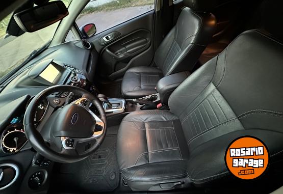 Autos - Ford Fiesta titanium 2015 Nafta 750000Km - En Venta