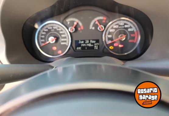 Autos - Fiat Grand siena 2014 Nafta 140000Km - En Venta