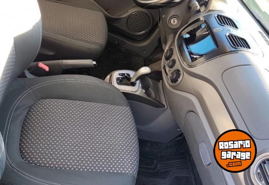 Autos - Fiat Grand siena 2014 Nafta 140000Km - En Venta