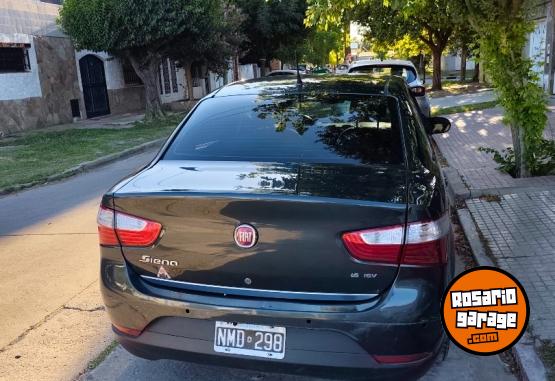 Autos - Fiat Grand siena 2014 Nafta 140000Km - En Venta