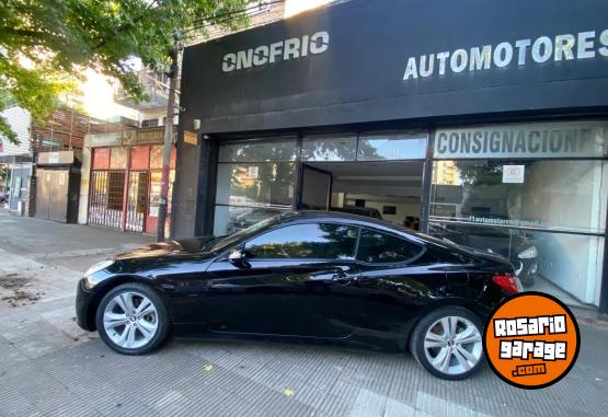 Autos - Hyundai Genesis 2010 Nafta 97000Km - En Venta