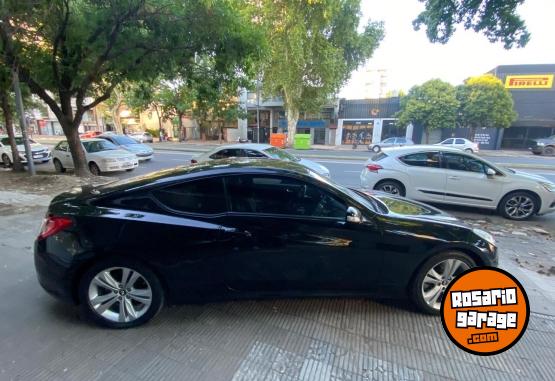Autos - Hyundai Genesis 2010 Nafta 97000Km - En Venta