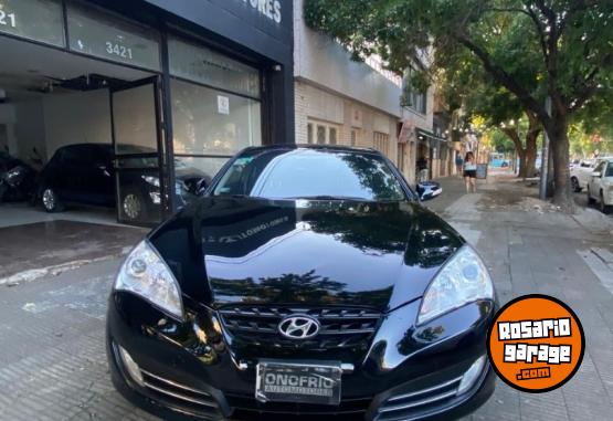 Autos - Hyundai Genesis 2010 Nafta 97000Km - En Venta
