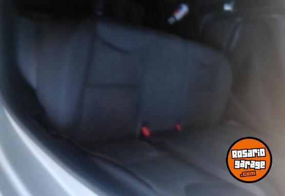 Autos - Peugeot 308 2014 Nafta 111111Km - En Venta