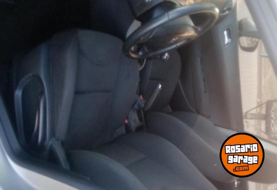 Autos - Peugeot 308 2014 Nafta 111111Km - En Venta