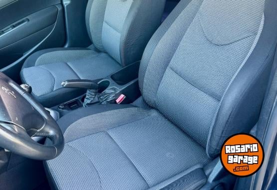 Autos - Peugeot 308 active 2015 Nafta 181143Km - En Venta