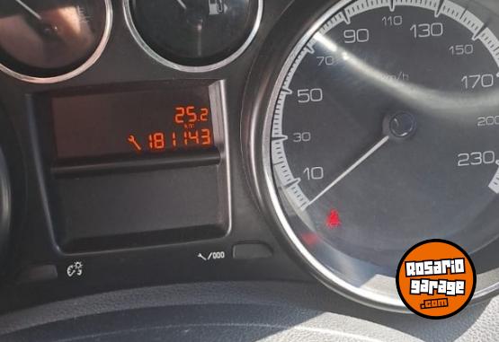 Autos - Peugeot 308 active 2015 Nafta 181143Km - En Venta