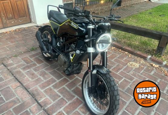 Motos - Husqvarna Svartpilen 401 2018 Nafta 32000Km - En Venta