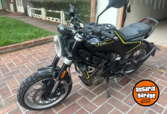 Motos - Husqvarna Svartpilen 401 2018 Nafta 32000Km - En Venta
