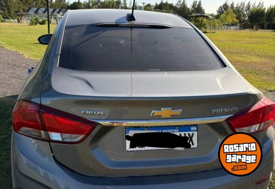 Autos - Chevrolet Cruze 2021 Nafta 80000Km - En Venta