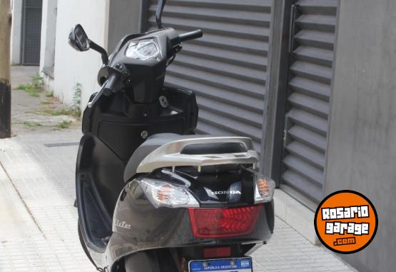 Motos - Honda Elite 125cc 2017 Nafta 22000Km - En Venta
