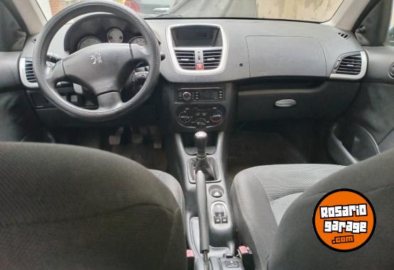 Autos - Peugeot 207 2012 Nafta 138000Km - En Venta