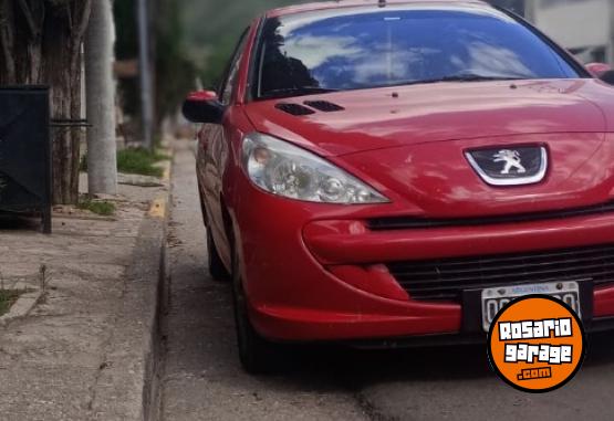 Autos - Peugeot 207 compac 2014 Nafta 145000Km - En Venta