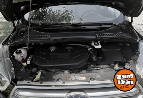 Camionetas - Ford Kuga TItanium 4WD 2019 Nafta 95800Km - En Venta