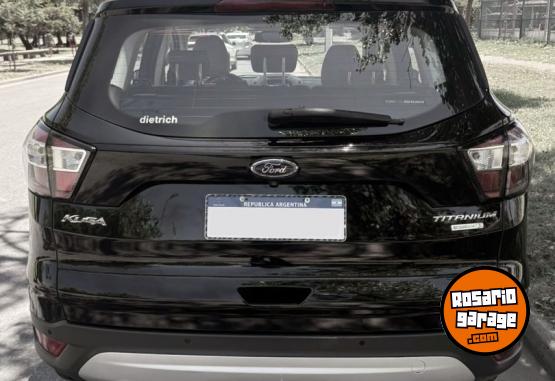 Camionetas - Ford Kuga TItanium 4WD 2019 Nafta 95800Km - En Venta