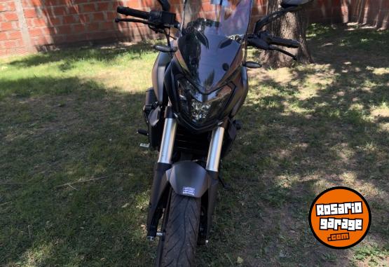 Motos - Bajaj Dominar 400 2024 Nafta 5500Km - En Venta