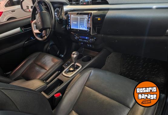 Camionetas - Toyota Hilux srx 2023 Diesel 132000Km - En Venta