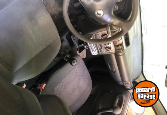 Autos - Chevrolet Motor sin faltantes 2006 GNC 143000Km - En Venta