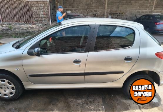 Autos - Peugeot 206 2009 Nafta 175000Km - En Venta