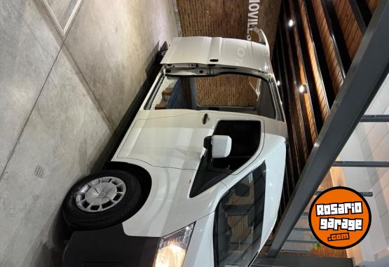 Utilitarios - Toyota Hiace 2021 Diesel 119000Km - En Venta