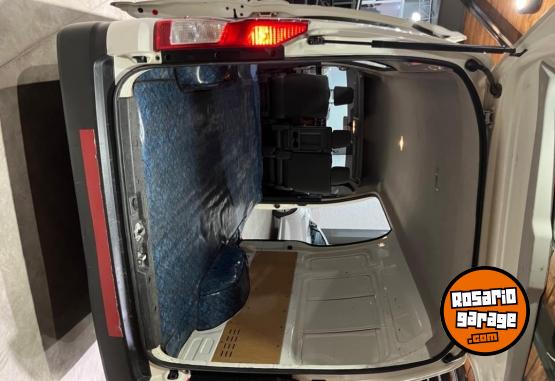 Utilitarios - Toyota Hiace 2021 Diesel 119000Km - En Venta