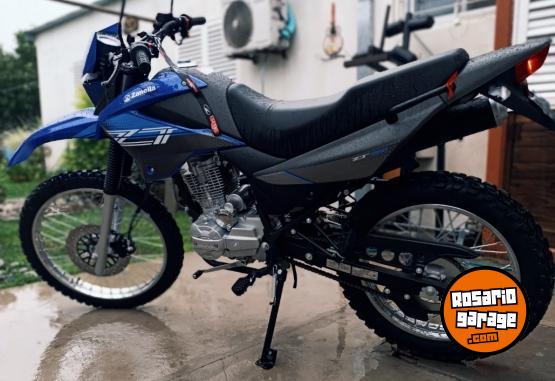 Motos - Zanella ZT 150 2025 Nafta 11000Km - En Venta