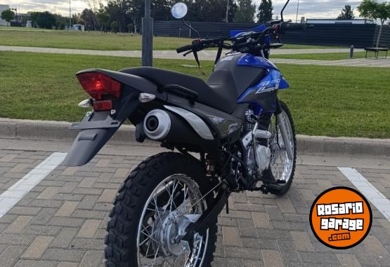 Motos - Zanella ZT 150 2025 Nafta 11000Km - En Venta
