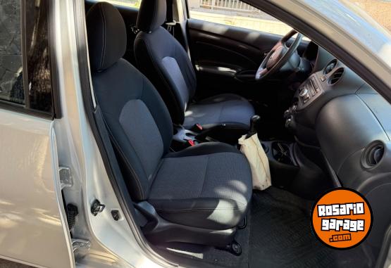 Autos - Nissan Versa sense 1.6 pure driv 2014 Nafta 160000Km - En Venta