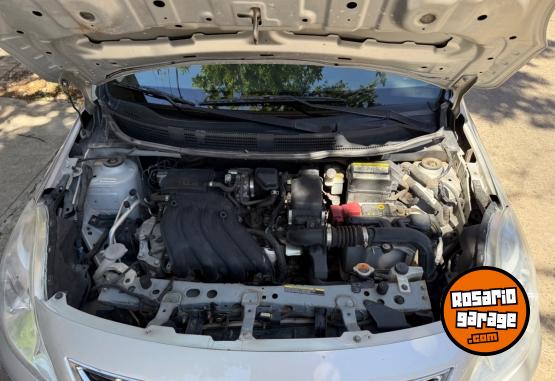 Autos - Nissan Versa sense 1.6 pure driv 2014 Nafta 160000Km - En Venta