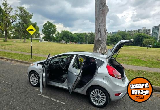 Autos - Ford Fiesta 2015 Nafta 78000Km - En Venta