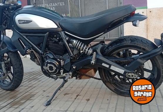 Motos - Ducati Icon Dark 2023 Nafta 8700Km - En Venta