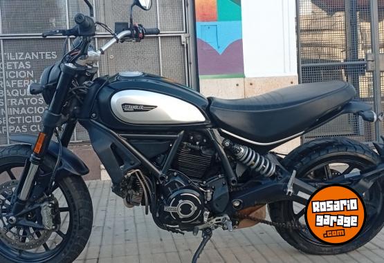 Motos - Ducati Icon Dark 2023 Nafta 8700Km - En Venta