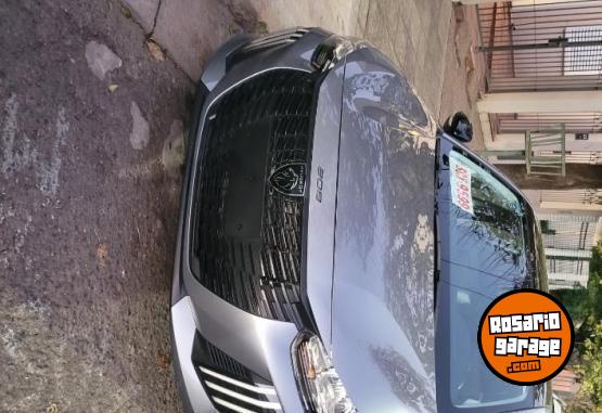 Autos - Peugeot 208 Allure pack 2025 Nafta 4900Km - En Venta